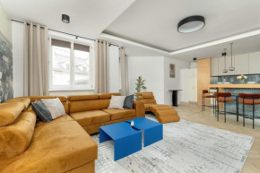Stylish Apartment in the Heart of Kazimierz in Kraków by Noclegi Renters